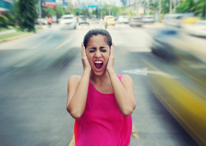 Svaka treća osoba izložena je prekomjernoj buci, prijeti joj gubitak sluha