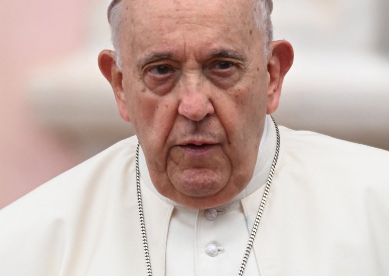 Papa svećenstvu: Poslušajte bolan krik žrtava pedofilije u crkvi