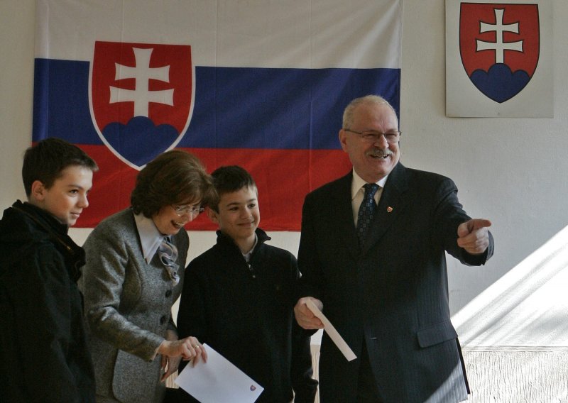 Slovaci će predsjednika birati u 2. krugu