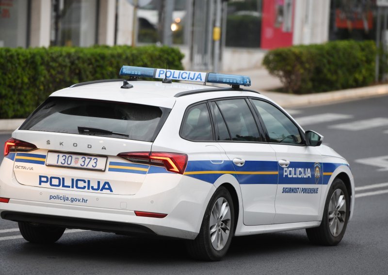 Strava u Osijeku: Djevojka upucana službenim pištoljem svog dečka policajca
