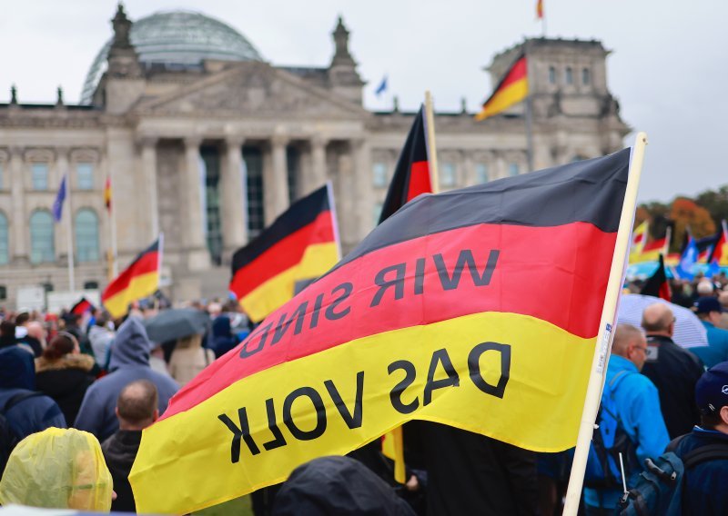 Njemačka skrenula udesno: Čak osam posto građana podržava radikalno desničarske svjetonazore