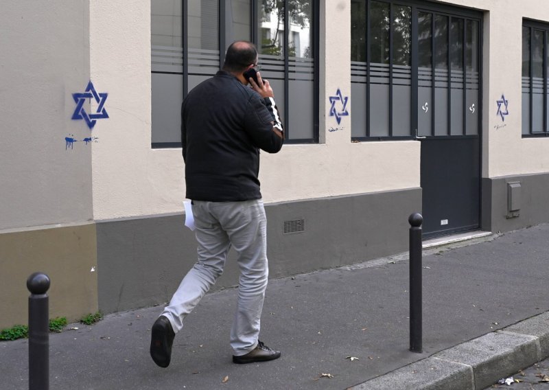 Antisemitski grafiti osvanuli u Parizu