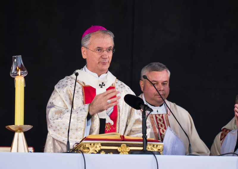 Nadbiskup Kutleša: Budite svjesni odgovornosti vlastitih izbora