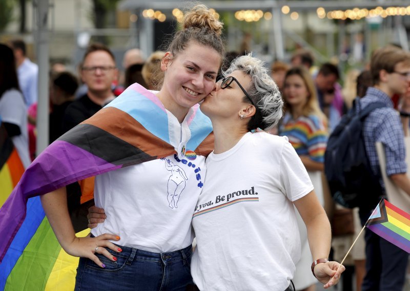 Latvijski parlament legalizirao istospolna partnerstva