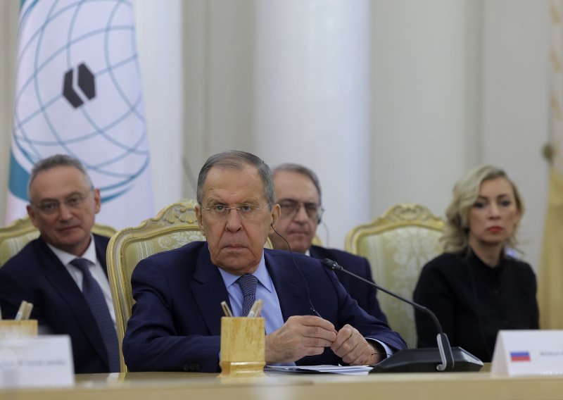 Ukrajina i baltičke zemlje bojkotiraju sastanak OESS-a zbog sudjelovanja Lavrova