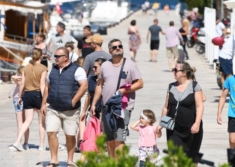 U Hrvatskoj lani ostvareno 20,6 milijuna dolazaka i 108 milijuna turističkih noćenja