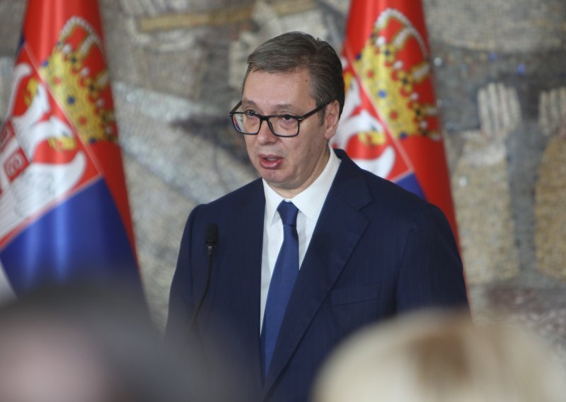 Vučić: Ukidanje dinara na Kosovu ima za cilj etničko čišćenje Srba