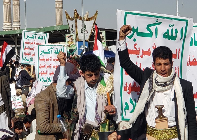 Dužnosnik skupine Huti: Jemen će biti groblje za SAD!