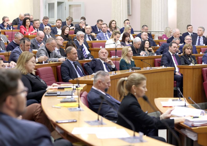Sabor rekao svoje: Po prvi put u povijesti izglasan Zakon o hrvatskom jeziku
