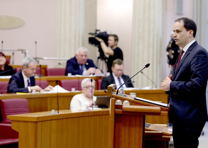 Ministar Malenica oporbi: Ni od koga nisam osjetio toliku mržnju kao od vas
