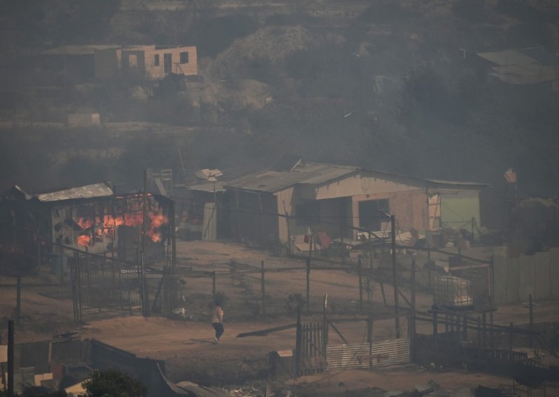 Požari u Čileu odnijeli najmanje 112 života, stotine nestalih
