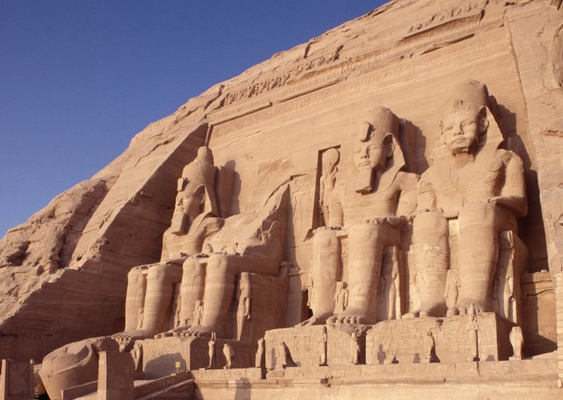 Arheolozi u Egiptu iskopali dio goleme statue Ramzesa Velikog