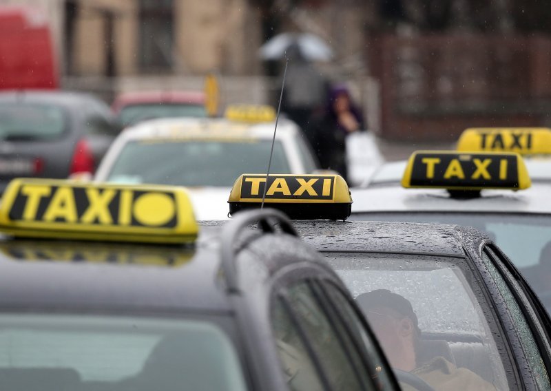 Poznato je kako su poslovali taksisti u Hrvatskoj 2022. godine