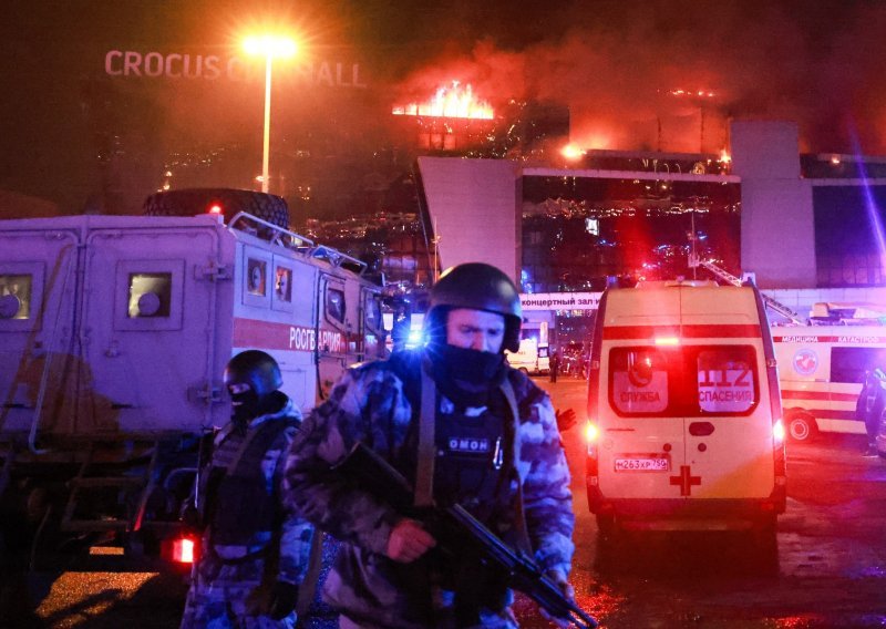Traje velika potraga za napadačima iz Moskve: Pobjegli u bijelom Renaultu