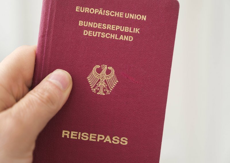 Ubačena dodatna pitanja na testu za prijam u njemačko državljanstvo