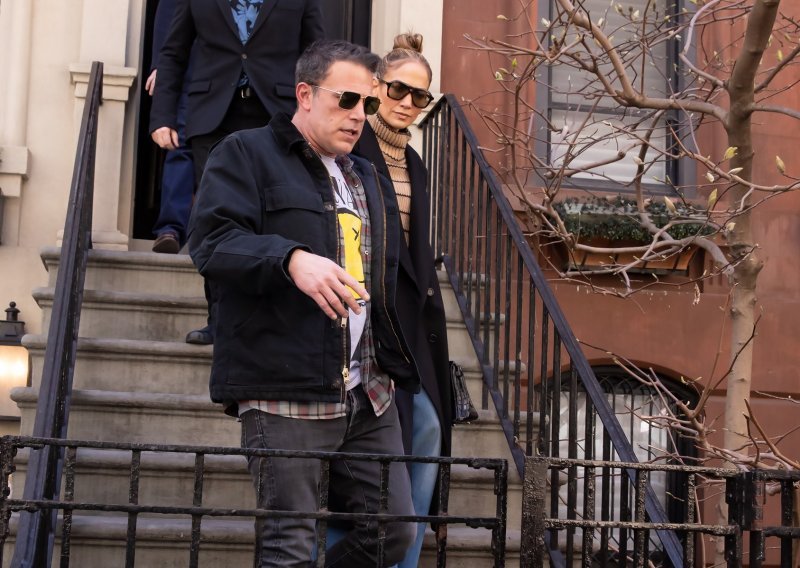 U lovu na nekretninu? J.Lo i Ben Affleck uhvaćeni ispred ekskluzivnog stana