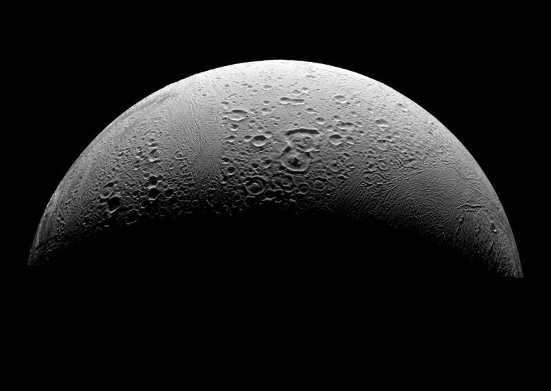 Život na Enkeladu? Europa pokreće astrobiološku misiju prema tajnovitom Saturnovom mjesecu