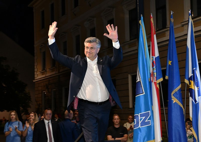 Plenković u Slavonskom Brodu: U 5. izbornoj jedinici uzimamo najmanje osam mandata