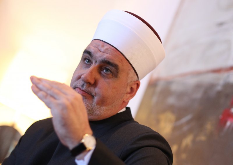 Poglavar Islamske Zajednice u BiH pozvao muslimane da se zalažu za mir