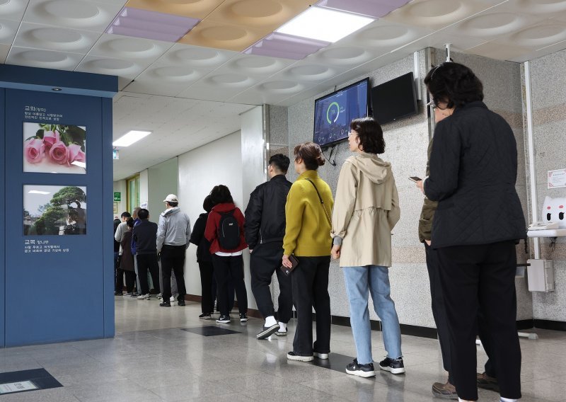 Južnokorejci biraju novi parlament: Hoće li predsjednik Yoon izgubiti pravo veta