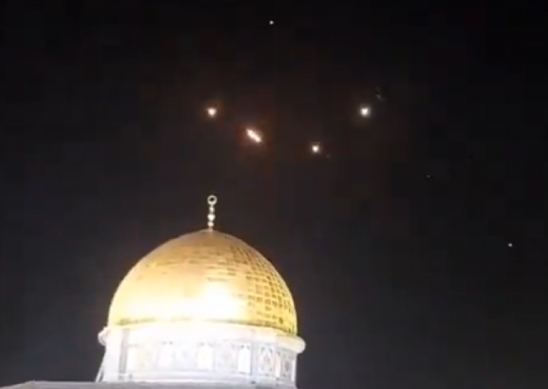 Iran napao Izrael valovima dronova i raketa, u regiji vlada izvanredno stanje