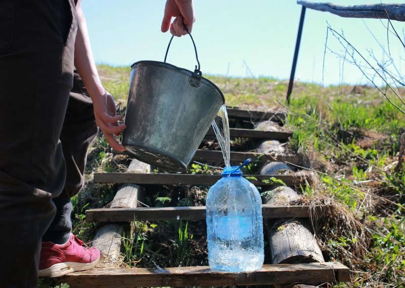 Veliko naselje na Jadranu nema vodu: 'Jako je teško, imam četvero djece...'