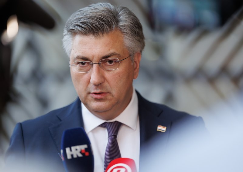 Plenković čestitao 1. svibnja: Nastavit ćemo dizati standard građana