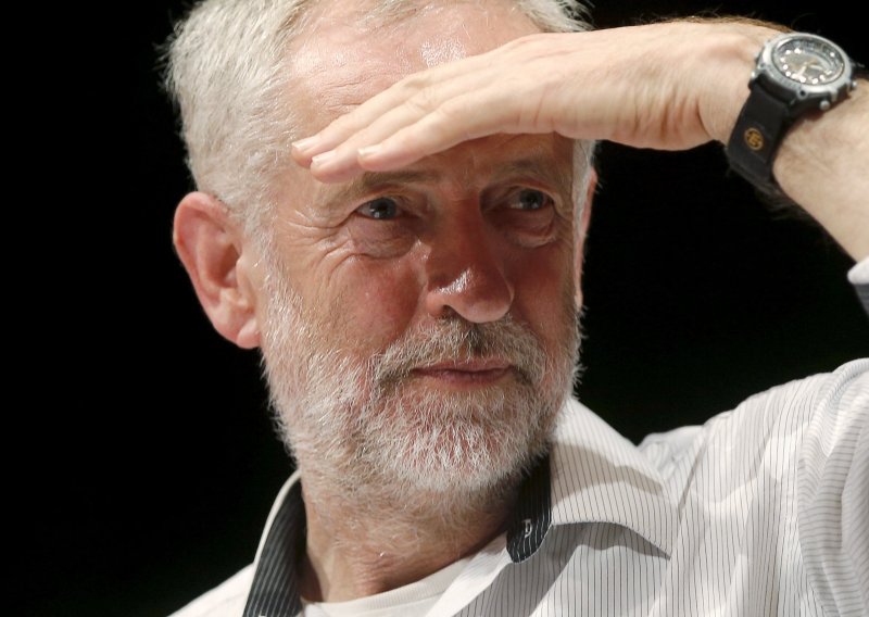 Vođi britanskih laburista izglasano nepovjerenje, no Corbyn odbija odstupiti