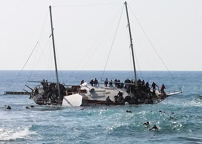 Pola milijuna migranata moglo bi prijeći Mediteran ove godine