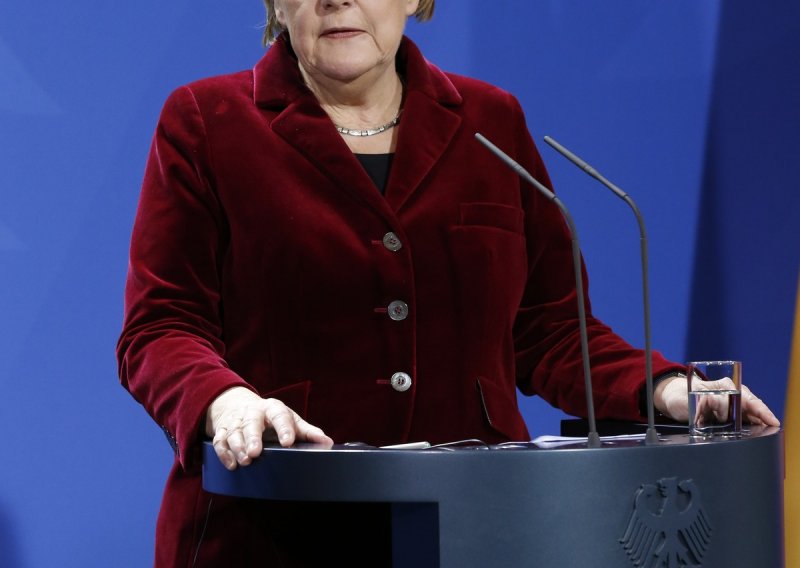 Merkel za brže deportacije nakon napada u Berlinu