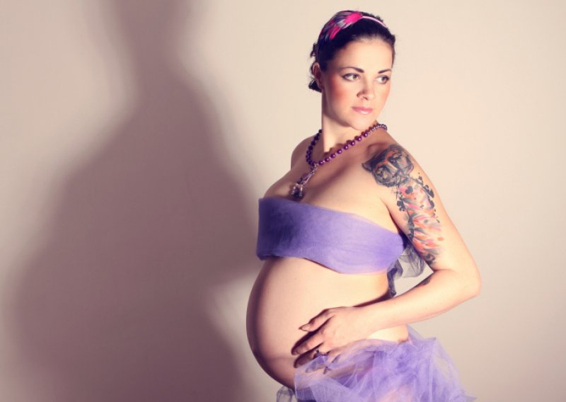 Kako u Hrvatskoj žive maloljetne trudnice bez podrške obitelji?