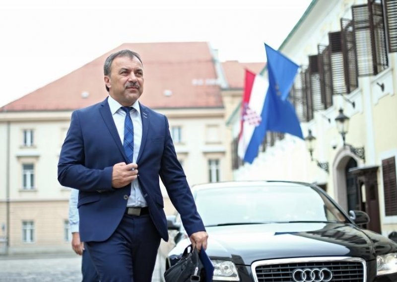 U Vladu stigli Cvitan i Orepić, čeka se Plenkovićeva reakcija na Orašje