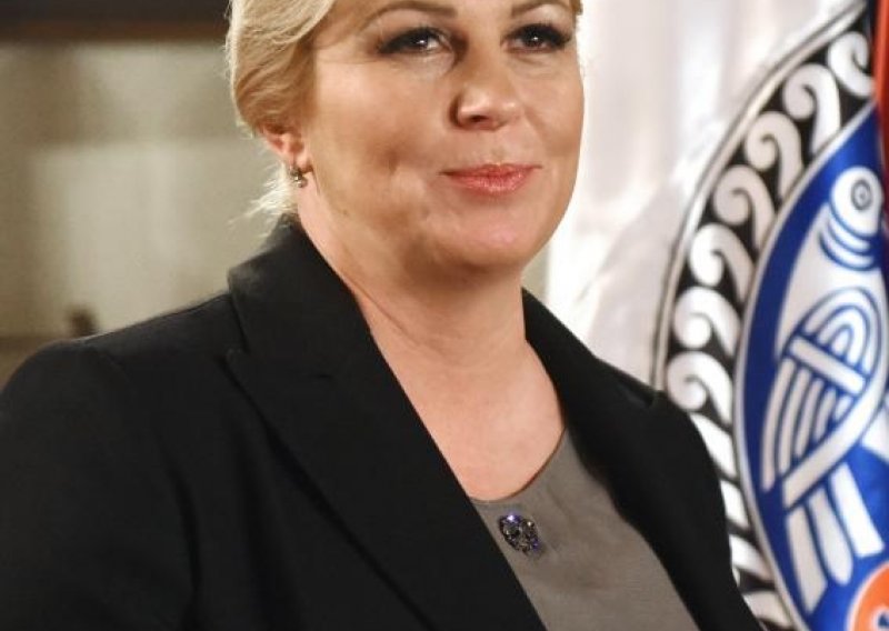 Grabar Kitarović pobijedila Josipovića s osvojenih 1.114.945 glasova