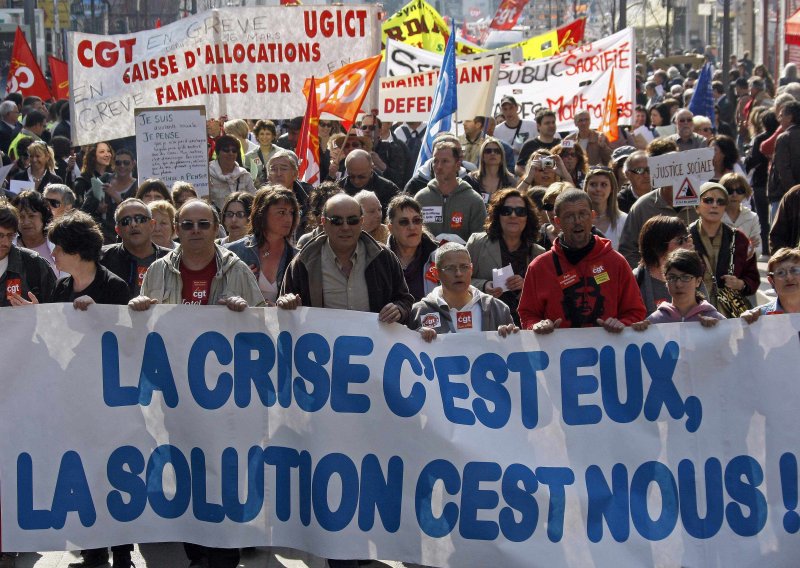 Opći štrajk u Francuskoj, zastoji u prometu