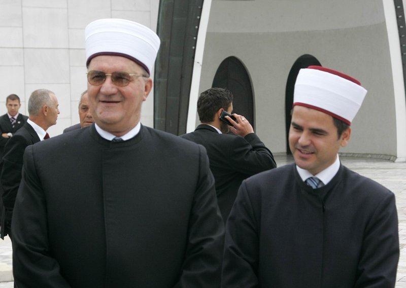 Bebic, Bozanic extend best wishes to Muslim faithful for Bairam