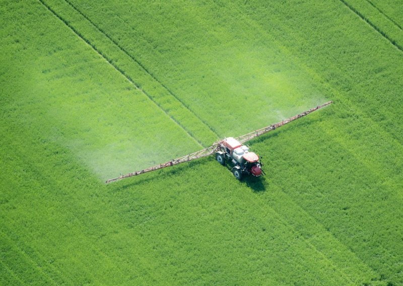 U Europskoj uniji zabranjena četvrtina pesticida koji se koriste u SAD-u