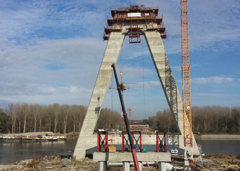 Gradnja najduljeg hrvatskog mosta napreduje iz dana u dan usprkos krizi!