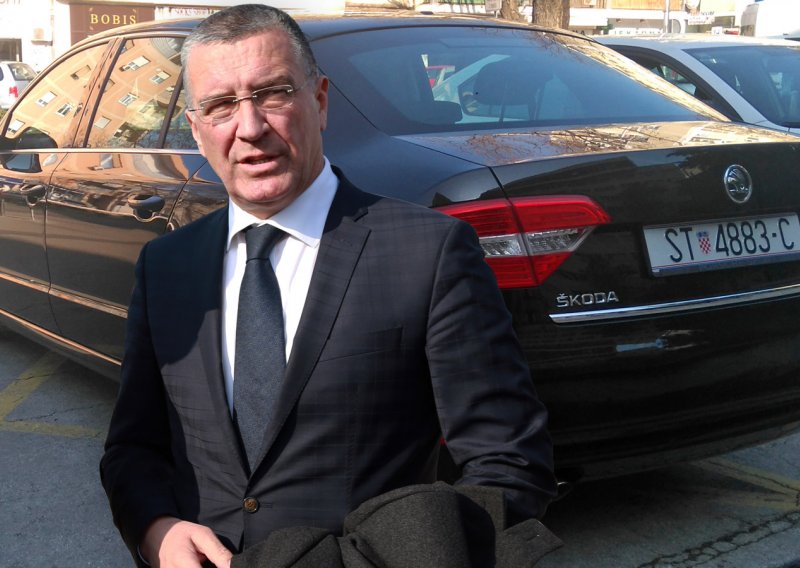 Župan koji voli Škodu: ima godinu dana staru limuzinu, a kupuje još jednu