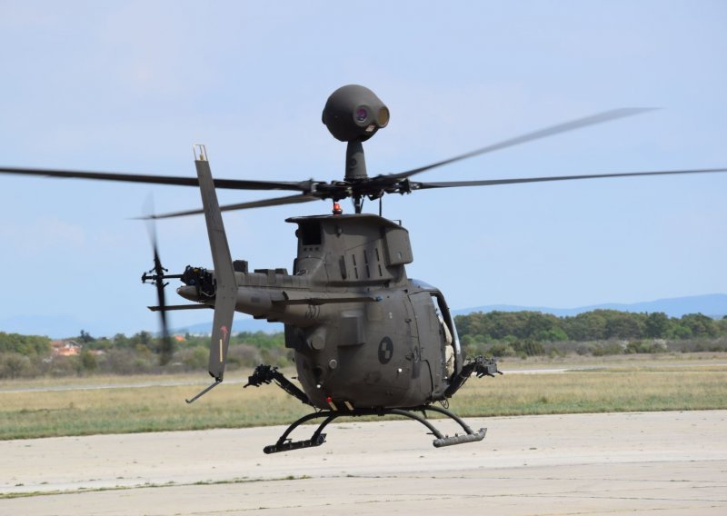 U Zemuniku izvedeni prvi probni letovi vojnih helikoptera Kiowa Warrior