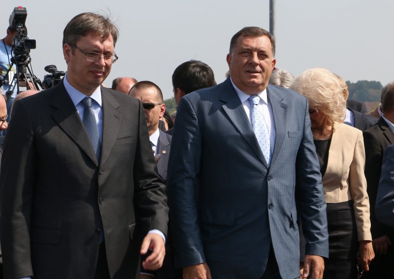 Vučić dao ruku Dodiku u rastakanju BiH