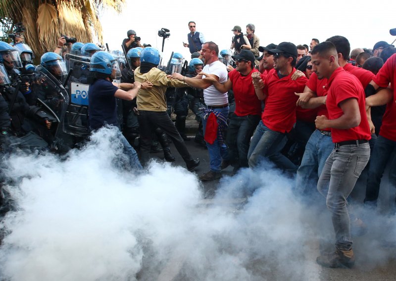 Sukob prosvjednika i policije pred vratima svjetskih moćnika