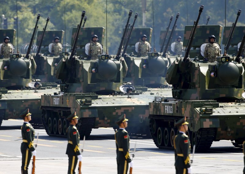 Kinezi uz spektakularnu vojnu paradu i Putina proslavili rušenje Japana