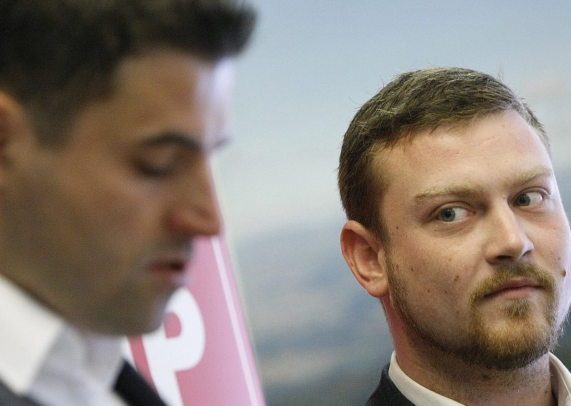 Etlinger dao ostavku u SDP-u zbog manjka suradnje s Bernardićem