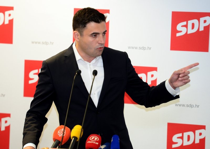 SDP opet vrije: Pravila unutarstranačkih izbora eliminiraju Kolarić, Etlingera i Klarina iz utrke?