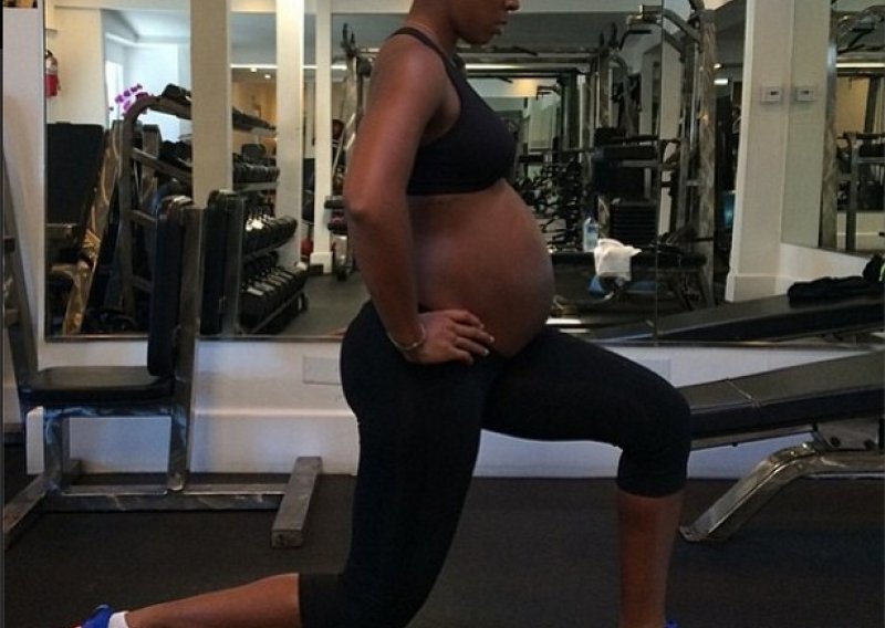 Kelly ni u trudnoći ne odustaje od vježbanja