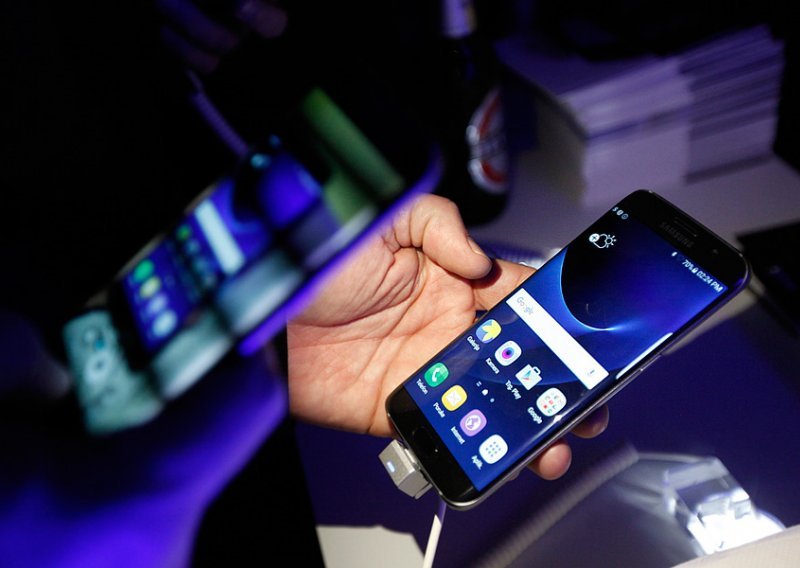 Na Samsung Galaxy S7 i S7 edge napokon stiže okus Android Nougata