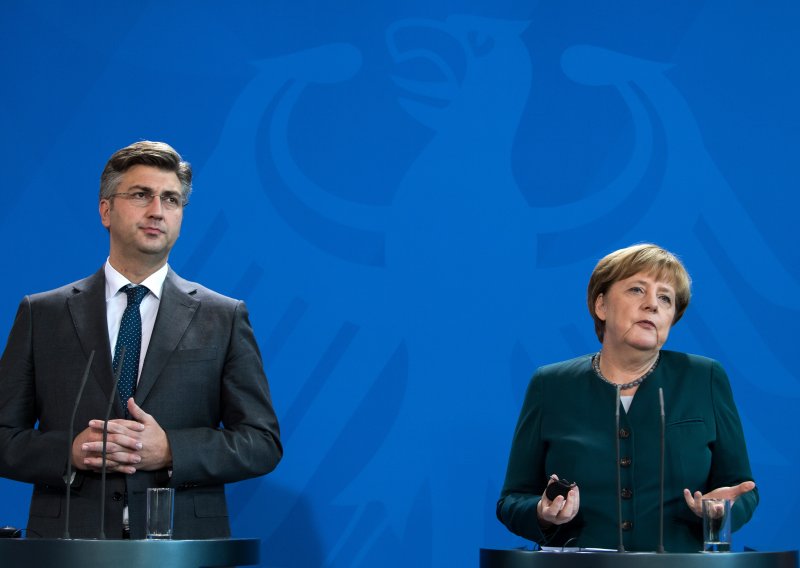 Plenković čestitao Merkel i pozvao je u posjet Hrvatskoj