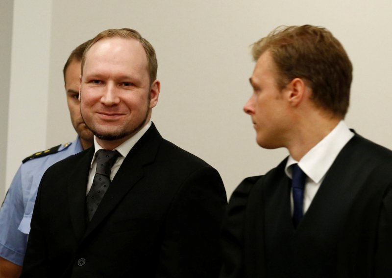 Breivik svoju radikalizaciju u zatvoru pripisuje izolaciji