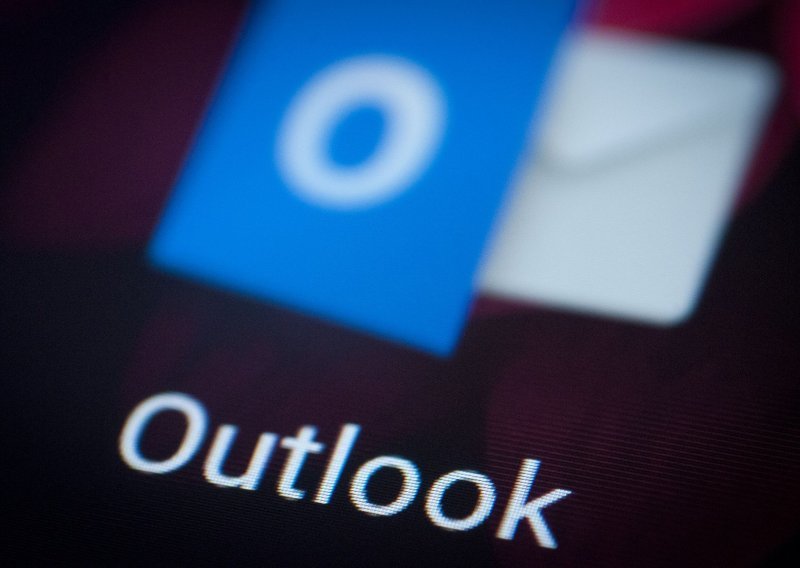 Zar Microsoft zbilja uvodi plaćanje računa u Outlook?