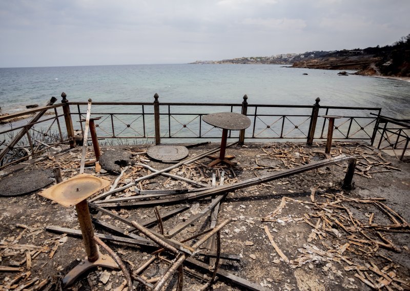 Grčki premijer nakon vala kritika preuzeo odgovornost za požare